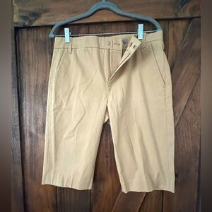 Vince Women's Khaki Bermudas